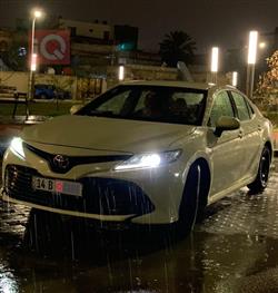 تۆیۆتا کامری